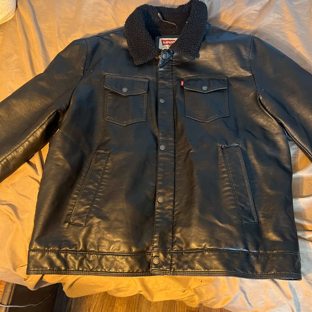 2018 Levi’s faux fur lined leather jacket